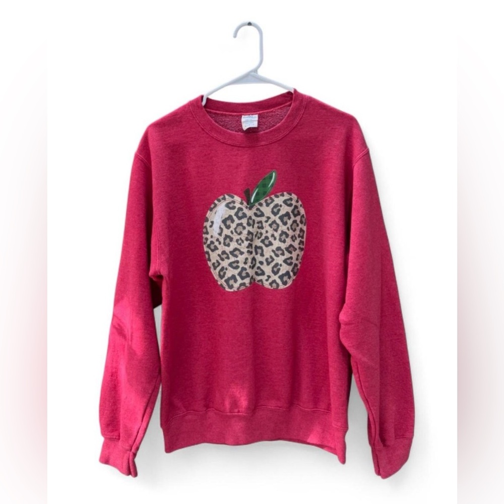 Port & Company Leopard Apple Graphic Sweatshirt Red – Size M
